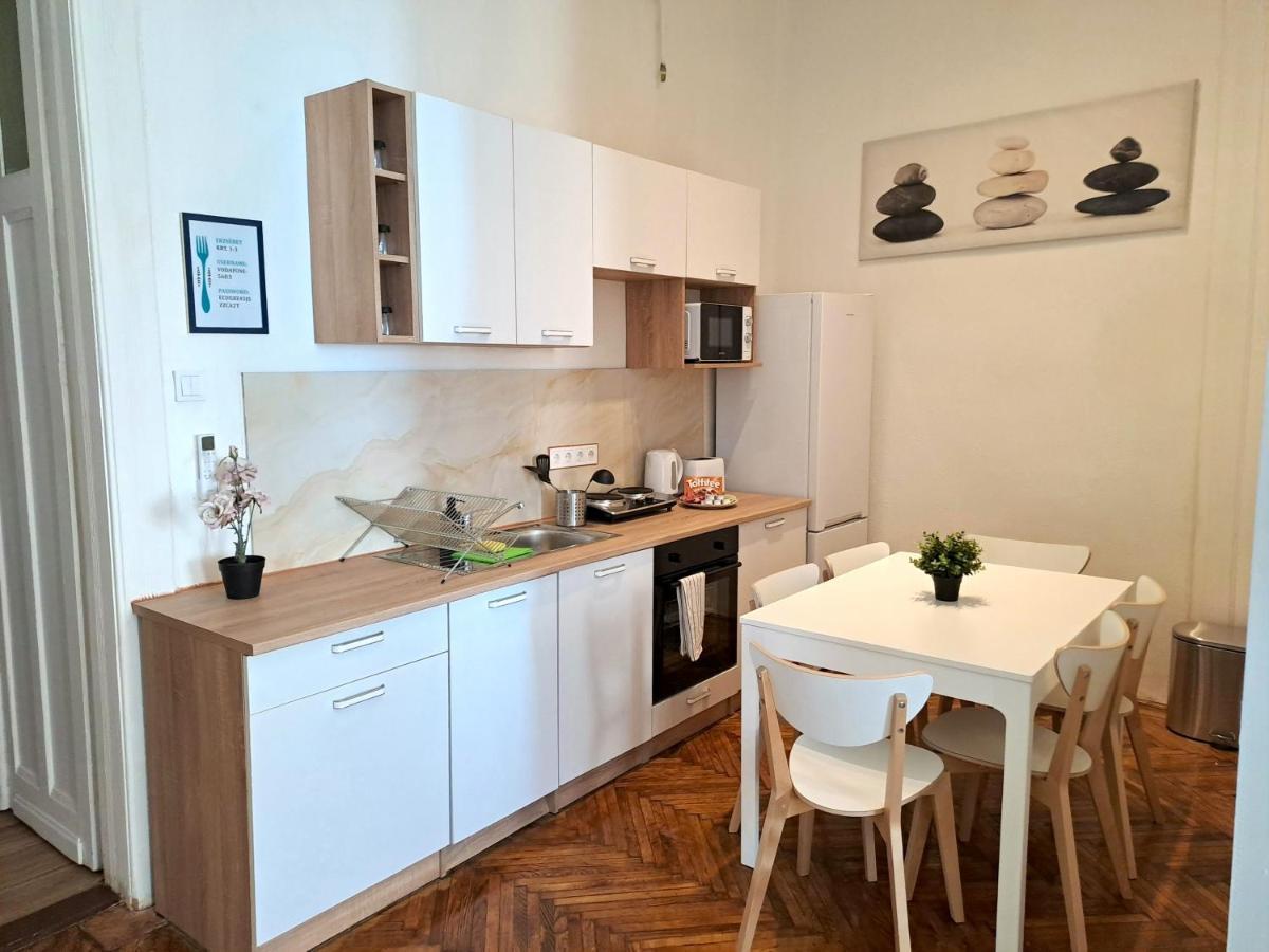 Emerald Apartment بودابست المظهر الخارجي الصورة